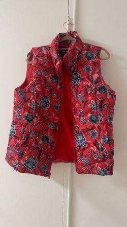 Lands end puffed bear with red and floral designs