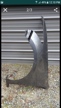 2008 Honda Accord left driver side fender has a few small dents