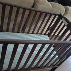 Dream On Me Portable Folding Crib in Espresso 