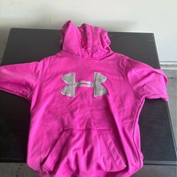 Under armor hoodie w small