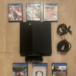 PlayStation 4 - 500 GB Bundle