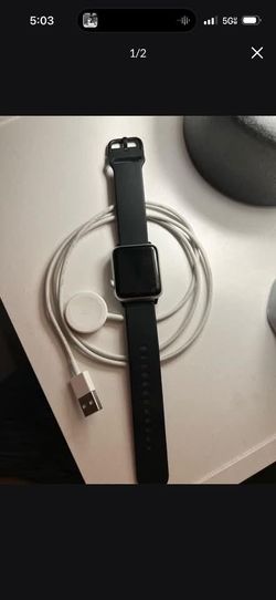 Apple series 3 unlocked charger included