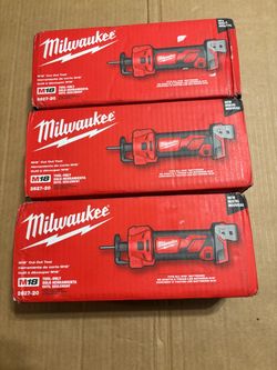 Milwaukee M18 Drywall Cut Out Rotary Tool ( TOOL- ONLY )