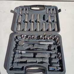 Socket Wrenches Incomplete Set