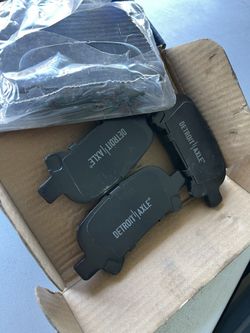 2002 to 2006 camry rear brake pad new in box never used
