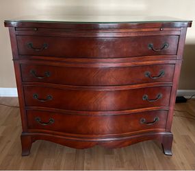 Dresser with Glass Top