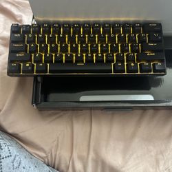 61-keyboard Kludge New.  25 $. 