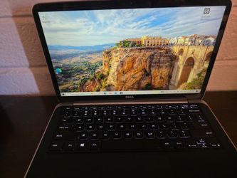 Dell touchscreen laptop 💻
