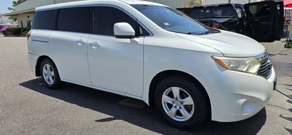 2012 Nissan Quest