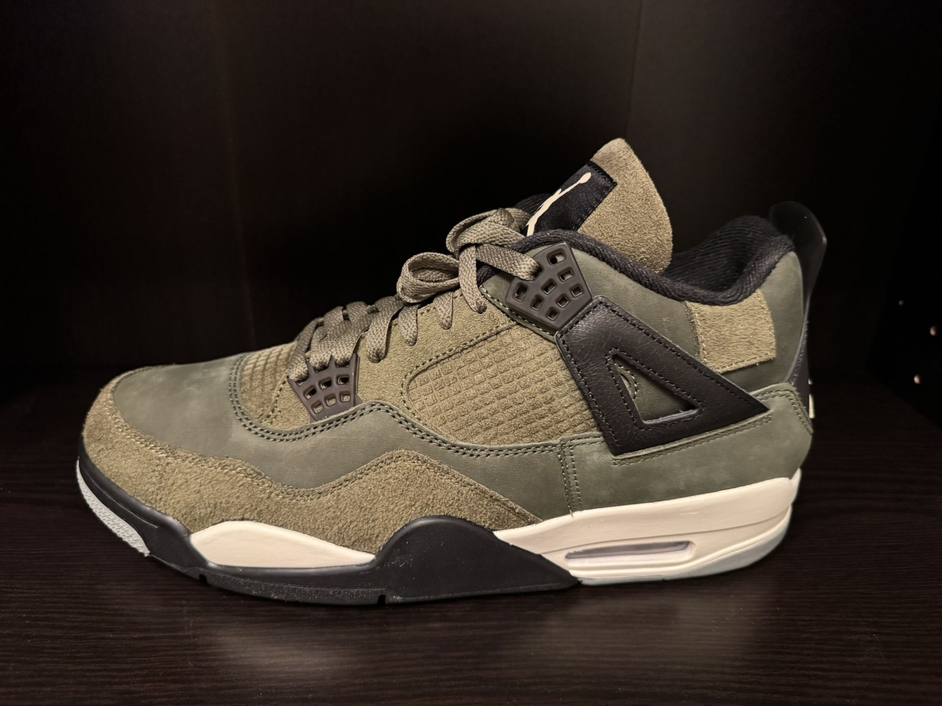 Air Jordan 4 Retro SE Craft