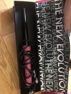 Pink evalectric curling wand