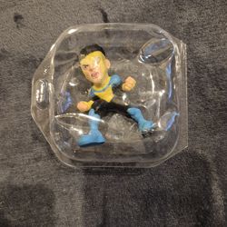 Invincible Figurines