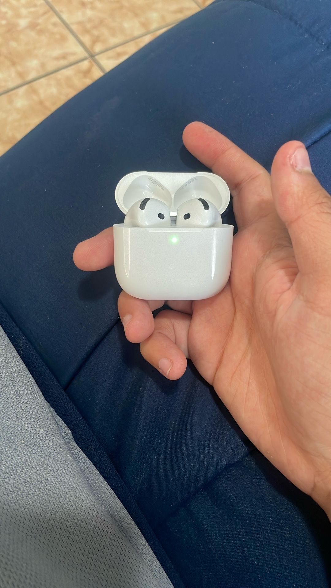 AirPods 4th Gen