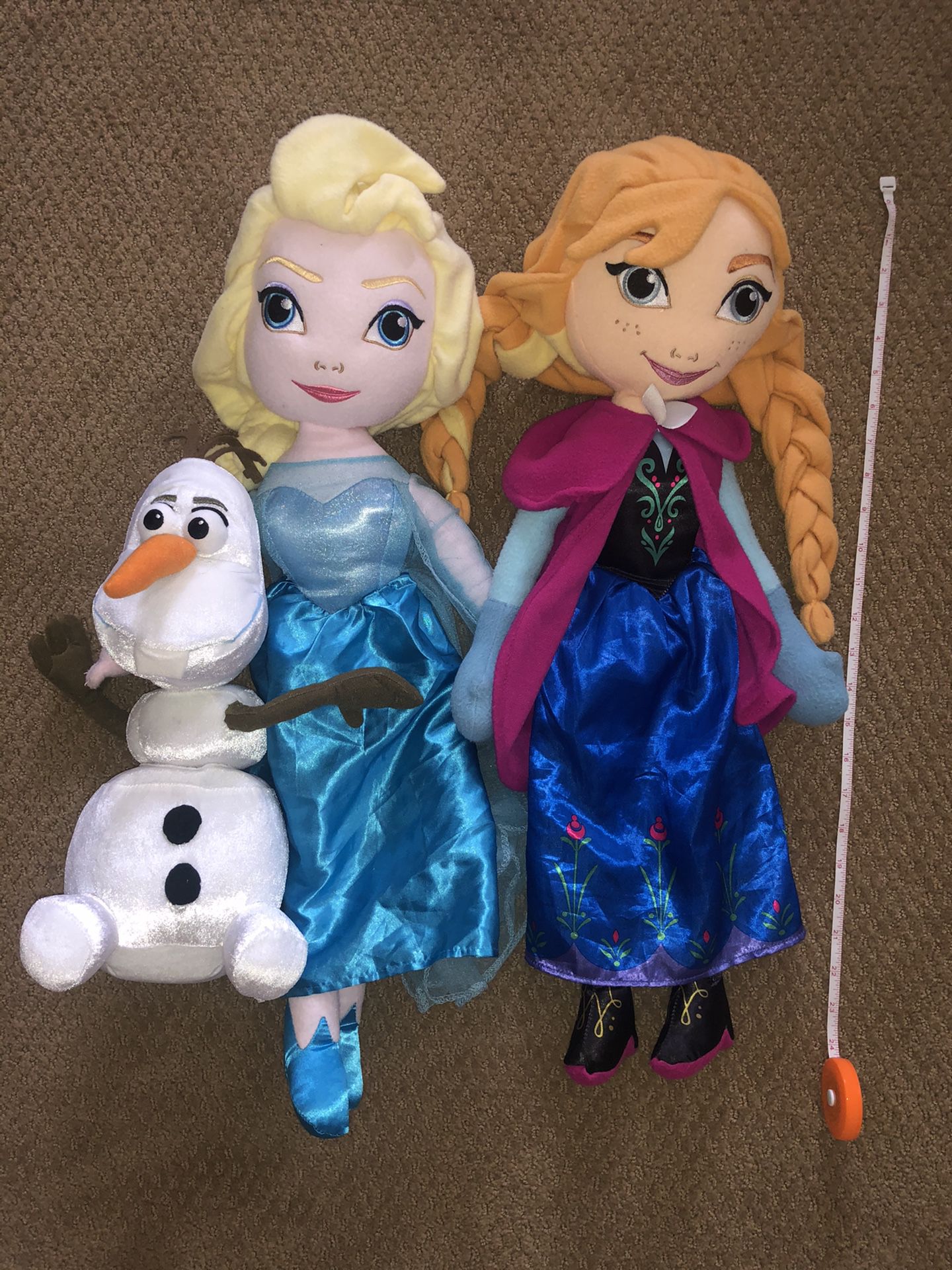 Musical 24” Frozen dolls with Elsa, Anna and Olaf