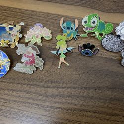 Disney Pins 