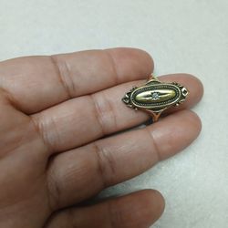 Avon Vintage 70's Kensington Ring