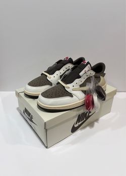 Jordan 1 low Travis Scott