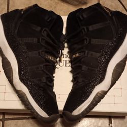 Air Jordan 11 Retro Heiress Black Stingray 