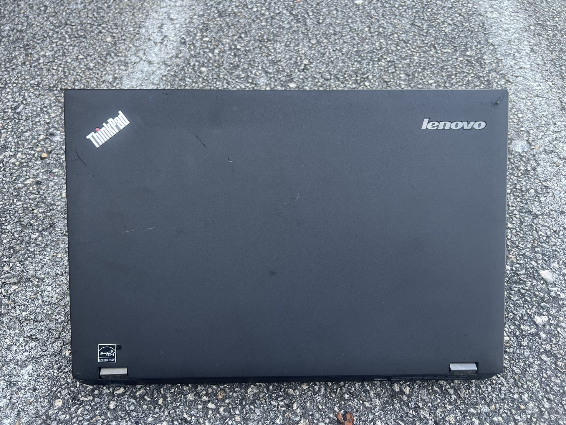 Lenovo Laptop Computer Windows 10 Pro  4 Gig Ram Wi Camera  Bluetooth  Charger 