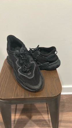 adidas Ozweego Triple Black Size 9.5 Used Clean No Box