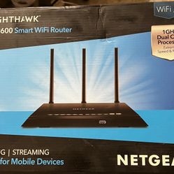NETGEAR Nighthawk AC2600 WiFi Router (R7450):