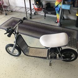 Razor24 Volt Electric Pocket Mod Scooter In Great Condition