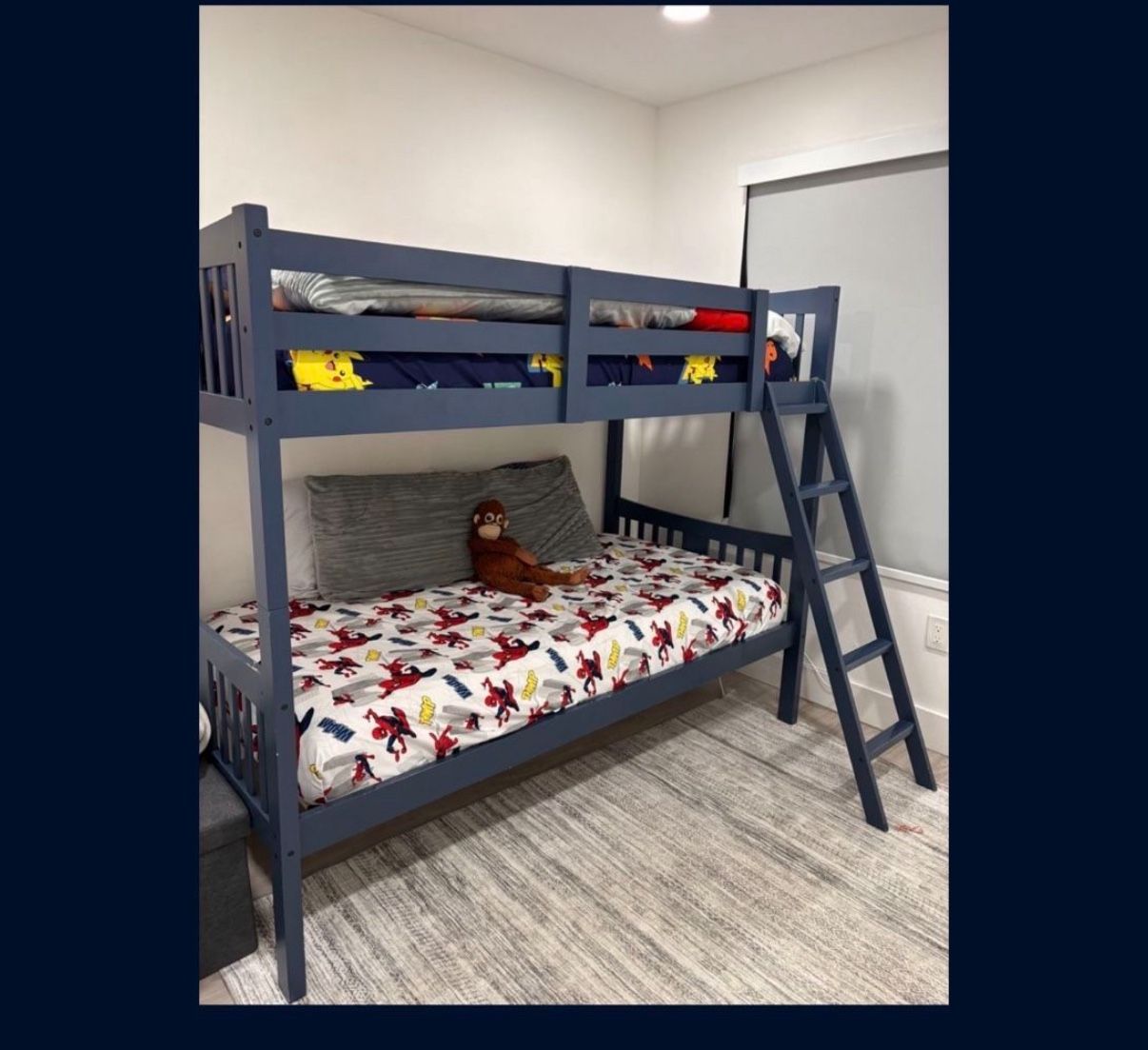 Twin Bunk Bed 