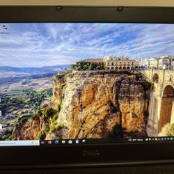 ***Laptop Dell Precision engineering/gaming i7 processor excellent condition***