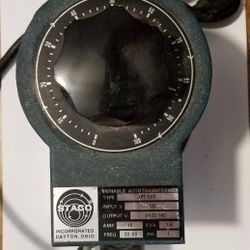 Staco Brand Variable Autotransformer 120VAC In. 0-120/140 Out 10A.