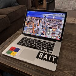 MacBook Pro 15 Inch 2014 2.2 GHz Quad-Core Intel Core i7 Processor