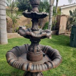 New 6ft Pineapple Water Fountain 