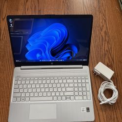 HP Laptop 15"/Intel I7/8GB RAM/256GB SSD/Touchscreen/Fully Functional/USB-C Charger