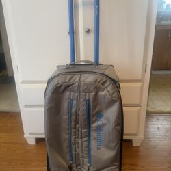 Columbia Luggage With Wheels 