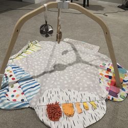 Lovevery Baby Play Gym