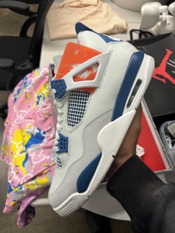 Jordan 4 - Military Blue 