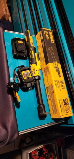 Dewalt extended reach Ratchet  3/8" New set $235 "" Pick Up Flamingo And Pecos Area