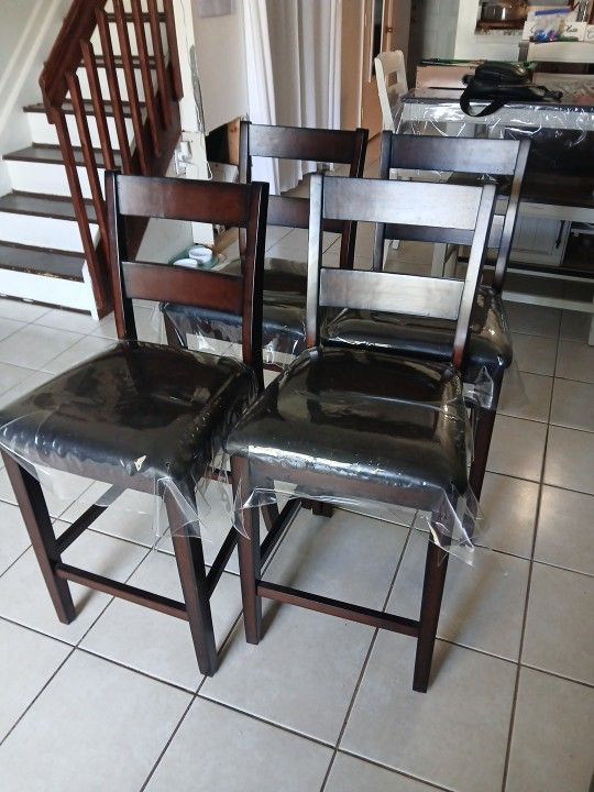 Like New Bar Stools