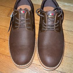 Tommy Hilfiger Size 7 