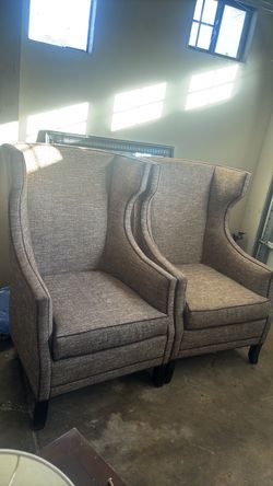 A set of two King chairs