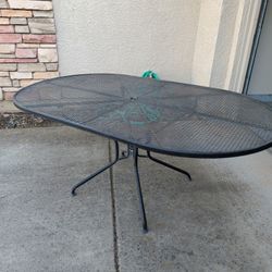 Wrought Iron Table w/ 6 Chairs