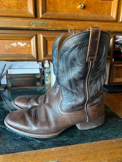 Ariat wide square toe cowboy boots 10.5EE