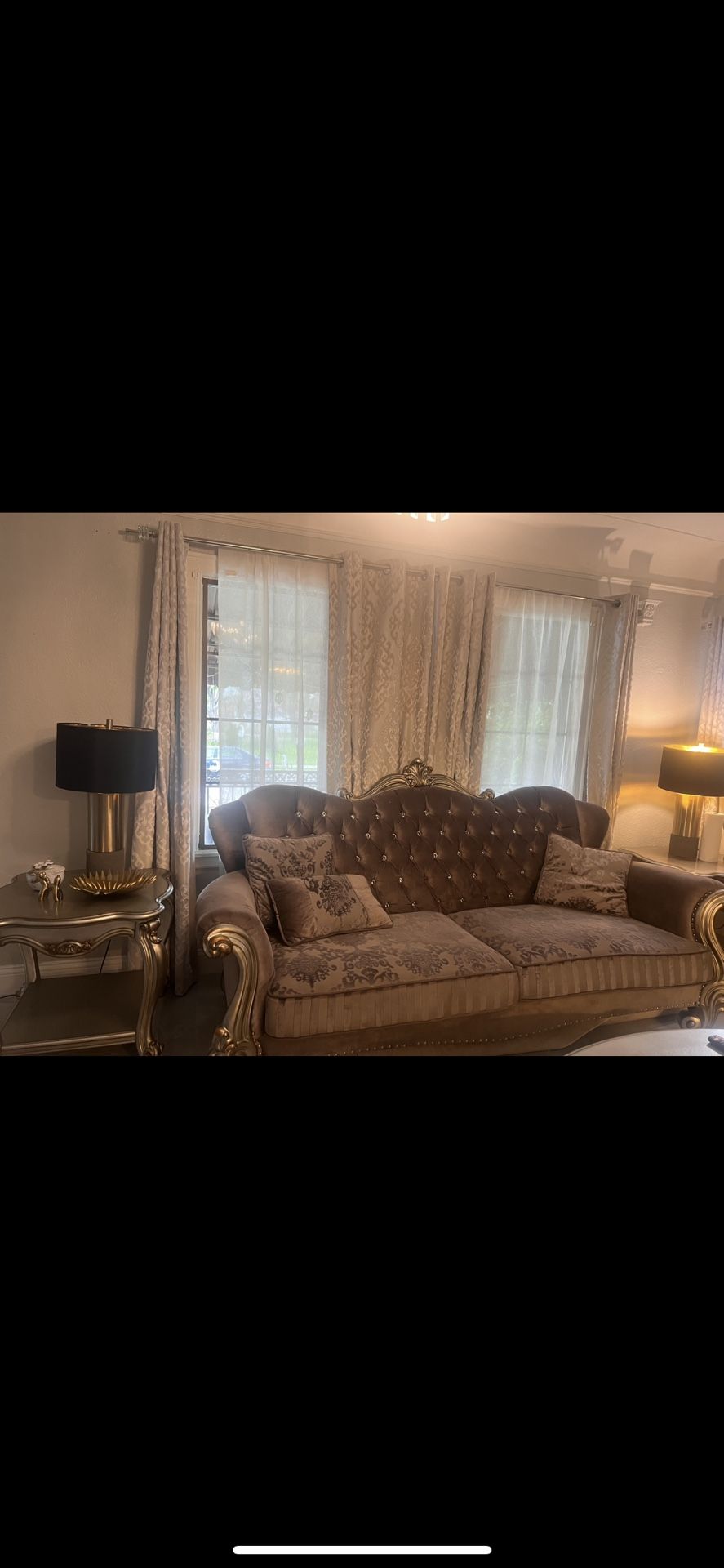  Royal Living Room Sofa 