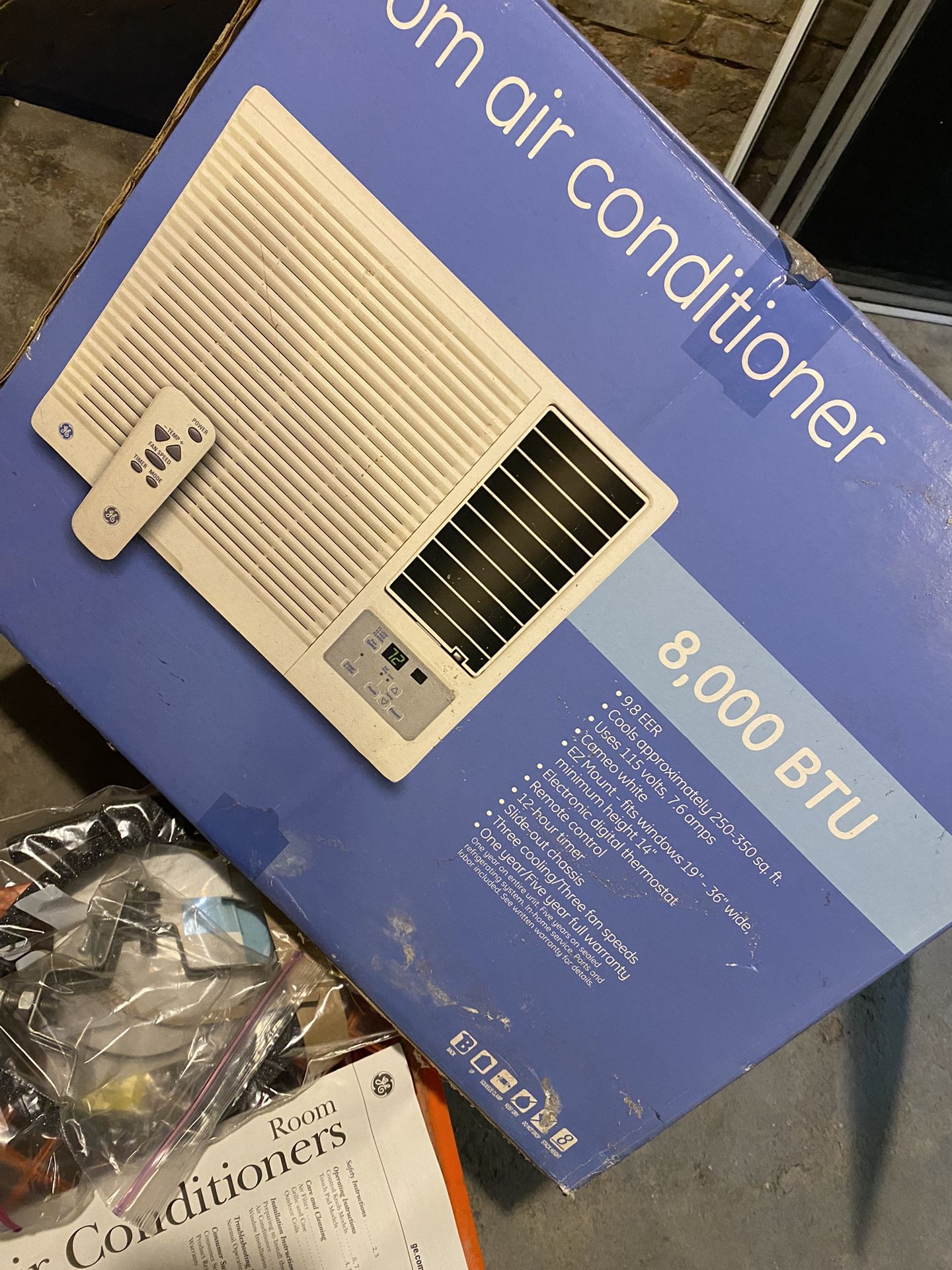 8000 BTU GE Window Air Conditioner for Sale in Chicago, IL OfferUp