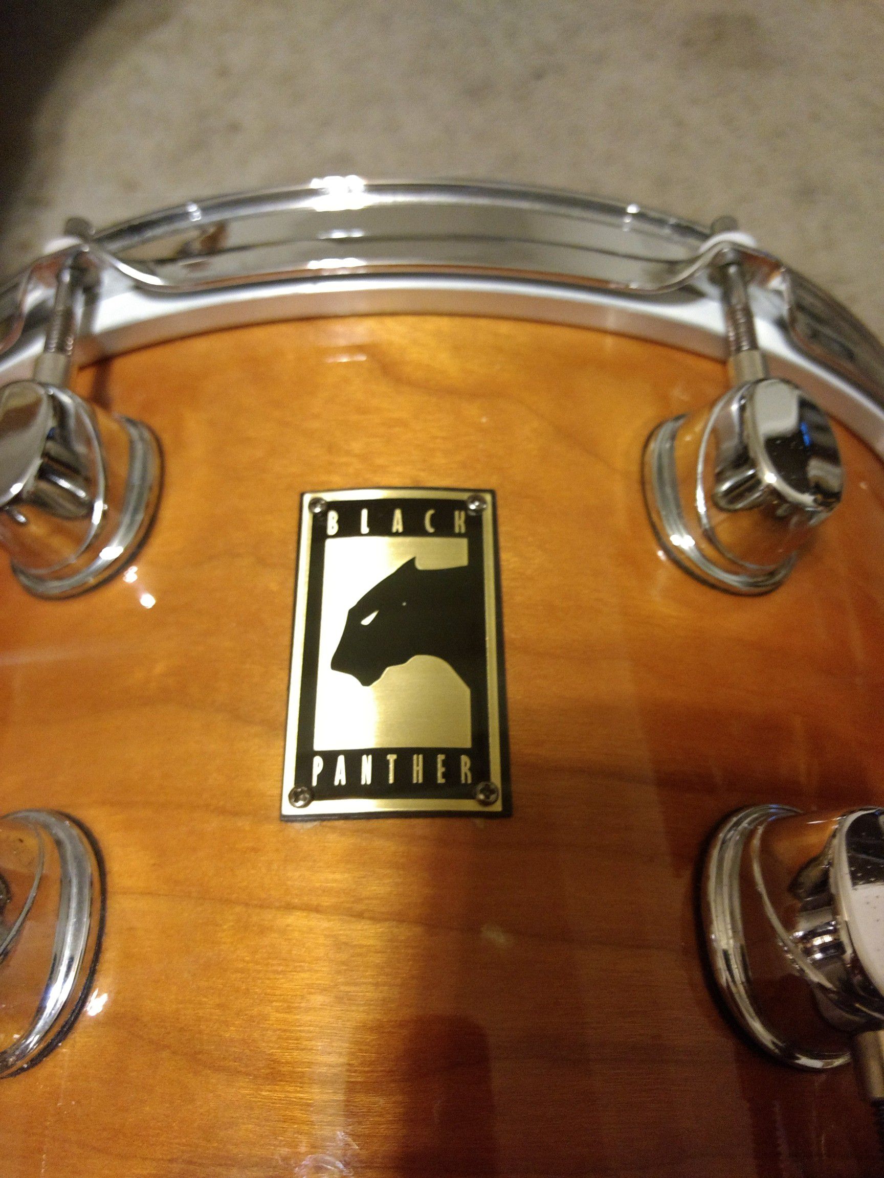 Mapex Black panther snare 12x7 maple