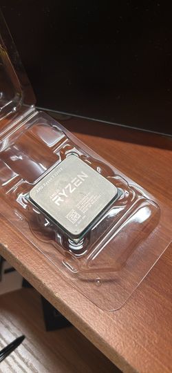 AMD Ryzen 2300x