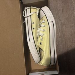 Converse Low Tops