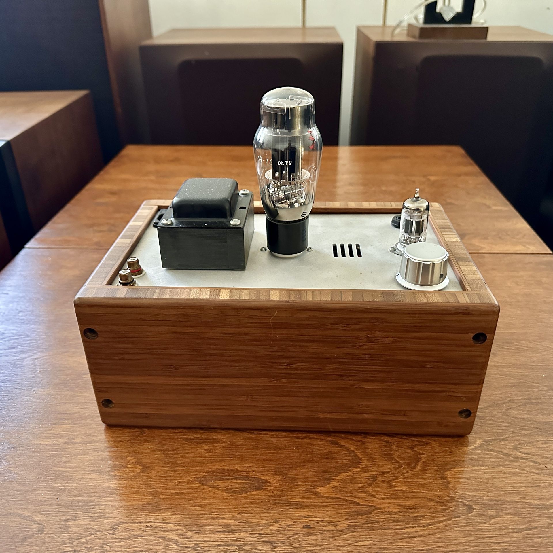 Bottlehead Crack OTL headphone Amplifier