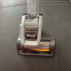 Shark Self-Cleaning pet Power Brush
