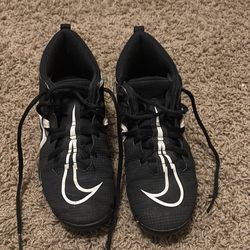 Boys Nike football cleats size 3.5