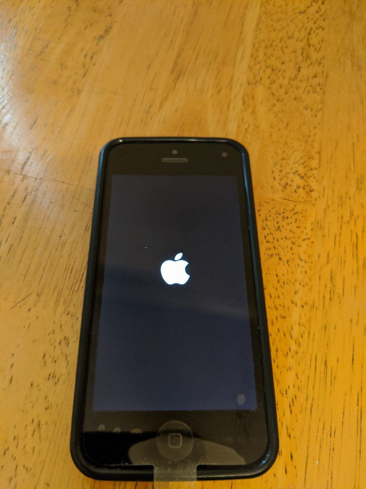 Apple iPhone 5 A1428, Unlocked, 16GB, Black, New Battery